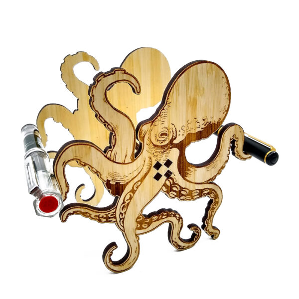 Octopus pen holder